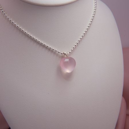 Rosa Quarz Herz mit Kugelkette